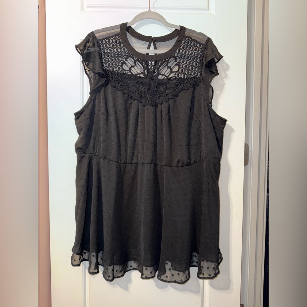 Torrid‎ Black Sleeveless Lace Blouse